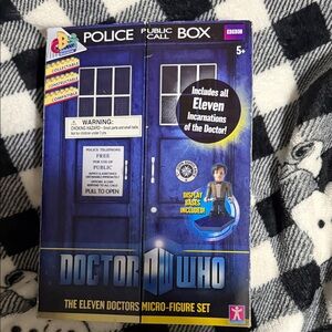 Doctor Who The Eleven Doctors Micro-Figure Set - Blue